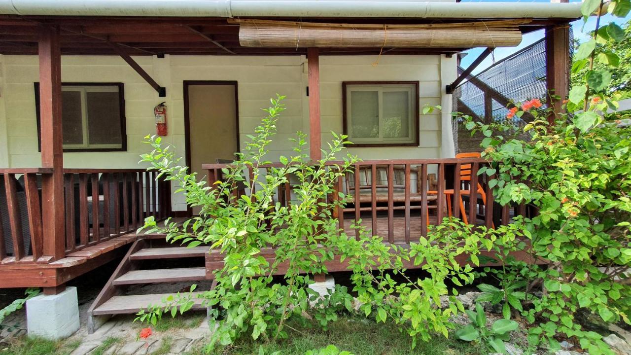 Threshershack Inn Логон Экстерьер фото