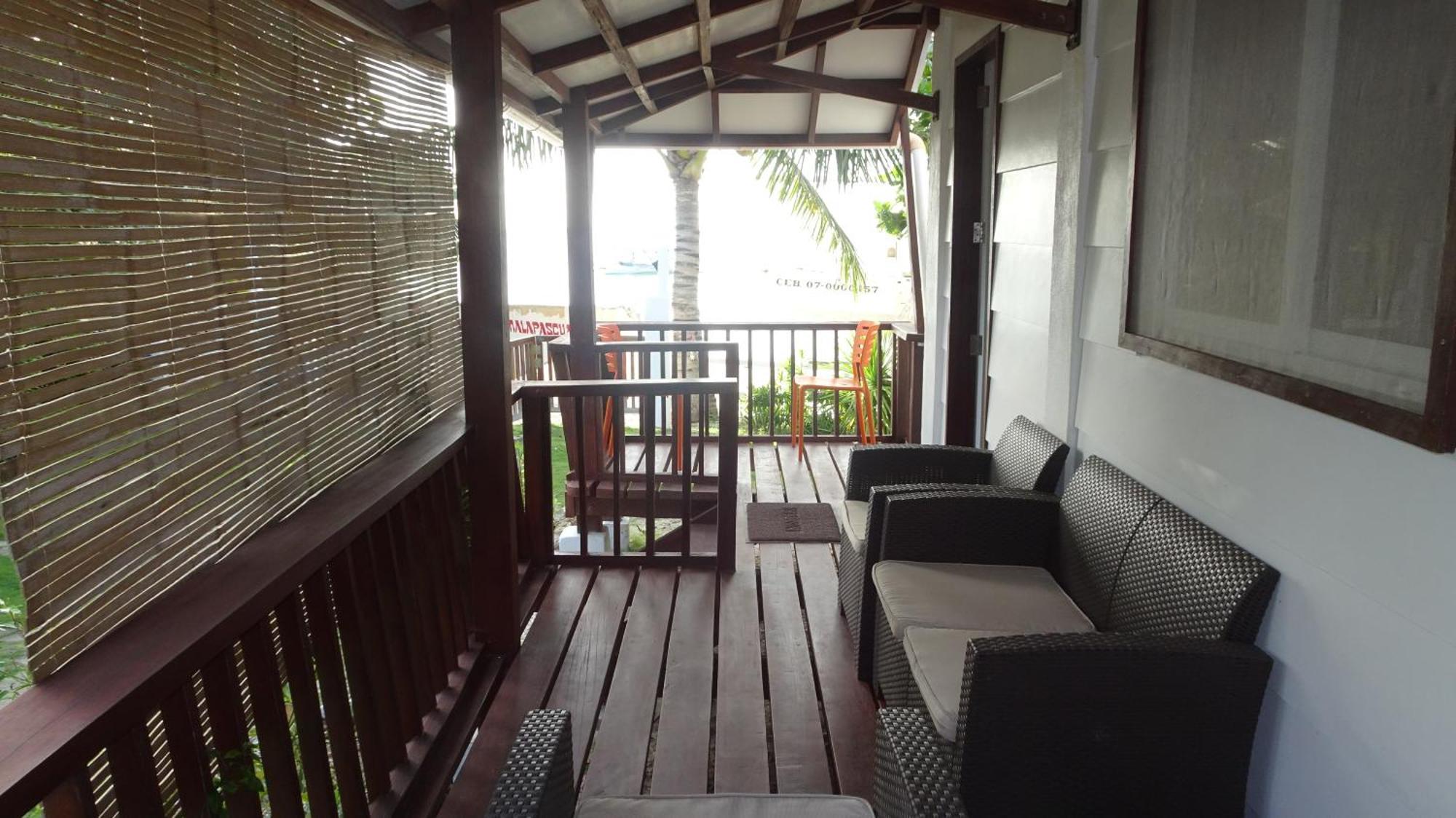 Threshershack Inn Логон Номер фото